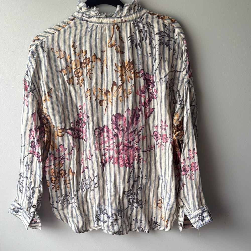 NWT Anthropologie Pilcro cream, blue, pink 3/4 Sleeve Button Down Shirt - Picture 3 of 5